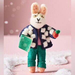 ANTHROPOLOGIE➕NWT Busy Bunny Teacher Felt Ornament